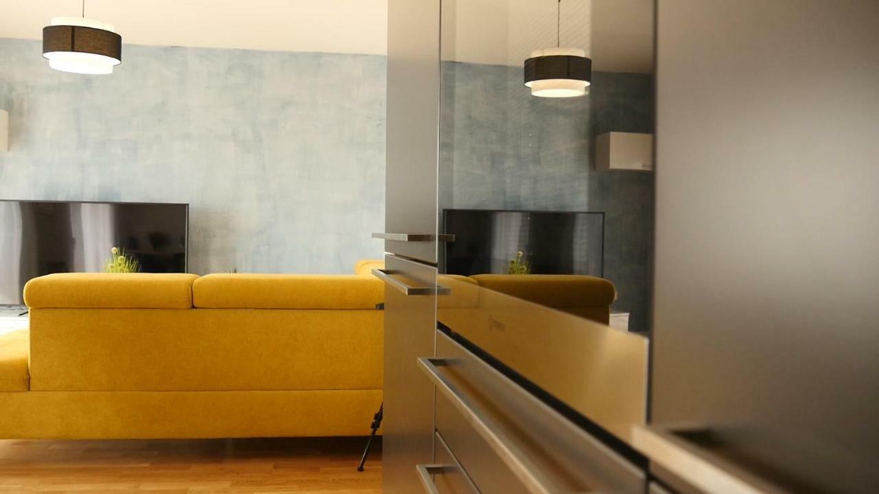 Apartments Beautiful View 오미스 외부 사진