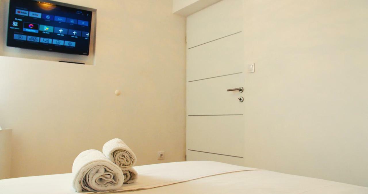 Apartments Beautiful View 오미스 외부 사진